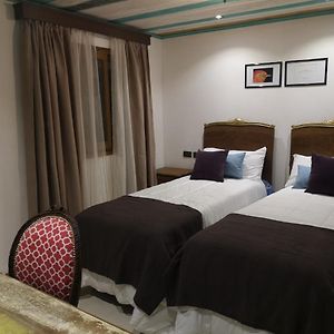 Habitación Estándar con 2 Camas Individuales